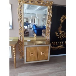 Шкаф за баня с огледало