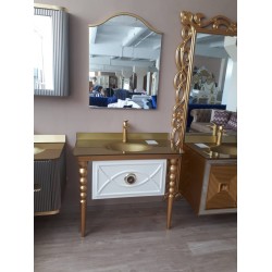 Шкаф за баня с огледало